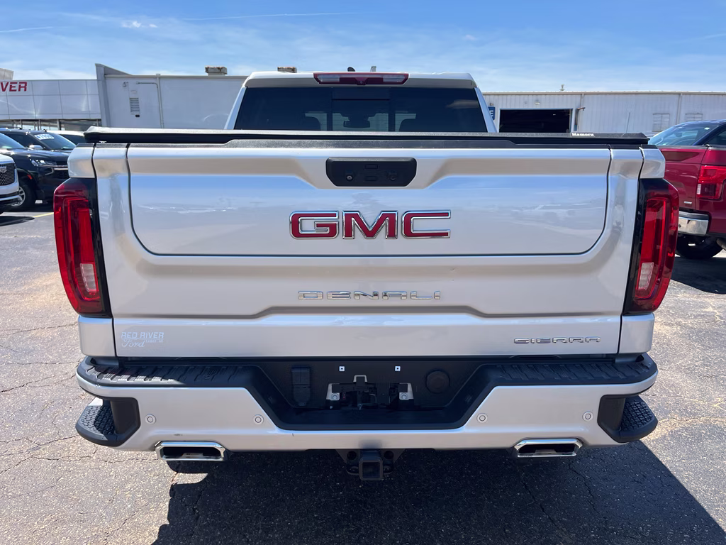 2022 Quicksilver Metallic GMC Sierra Denali 4X4 Truck