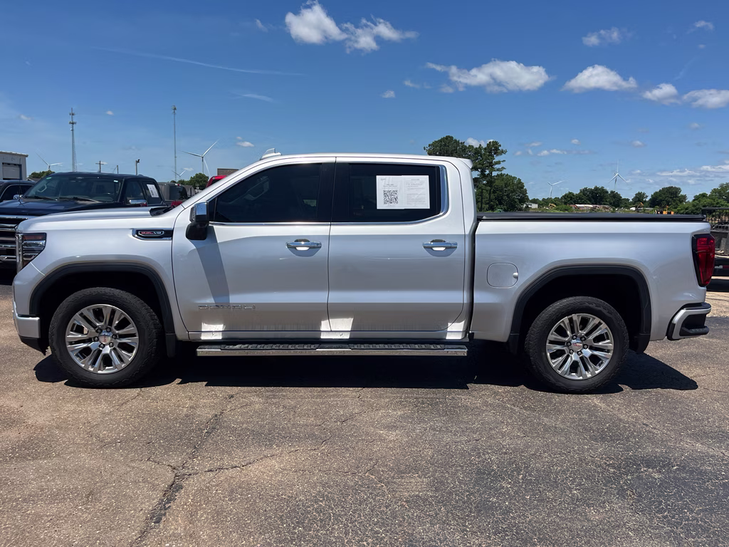 2022 Quicksilver Metallic GMC Sierra Denali 4X4 Truck
