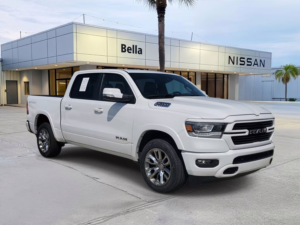 2022 Bright White Clearcoat Ram 1500 Laramie 4X4 Truck
