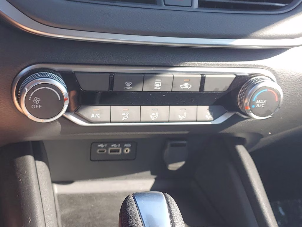 2025 Glacier White Nissan Altima 2.5 S FWD Sedan