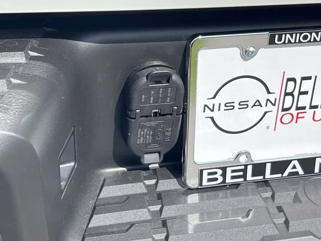 2026 Glacier White Nissan Frontier PRO-4X 4X4 Truck