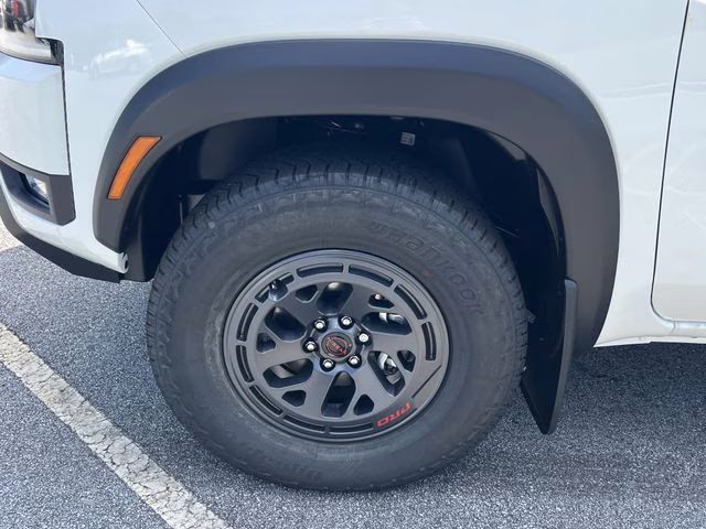 2026 Glacier White Nissan Frontier PRO-4X 4X4 Truck