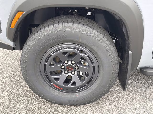 2026 Boulder Gray Pearl Nissan Frontier PRO-4X 4X4 Truck