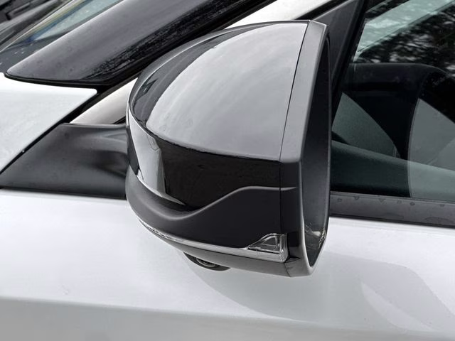 2026 Aspen White/Super Black Nissan Sentra SR FWD Sedan