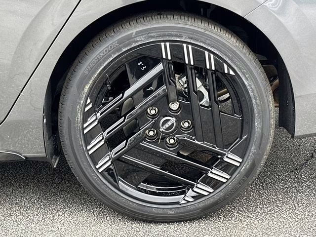 2026 Gun Metallic Nissan Sentra SR FWD Sedan