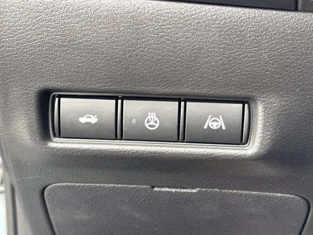 2026 Atlantic Gray/Super Black Nissan Sentra SR FWD Sedan