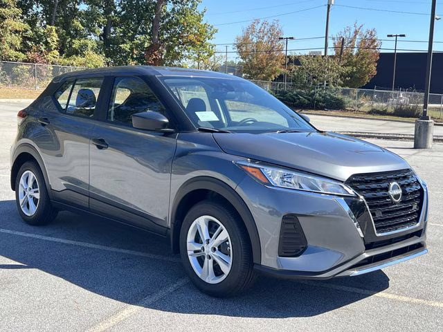 2025 Gun Metallic Nissan Kicks Play S FWD SUV