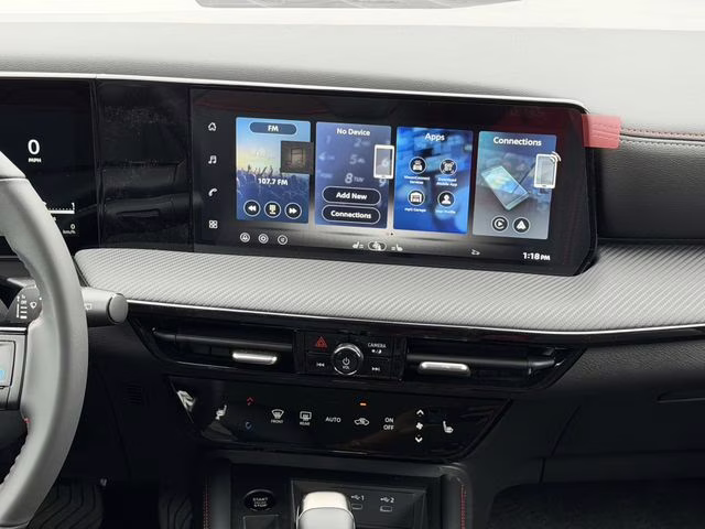 2026 Yuzu Yellow/Super Black Nissan Kicks SR FWD SUV