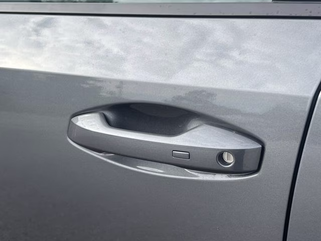 2026 Gun Metallic/Scarlet Ember Tintcoat Nissan Kicks SR FWD SUV