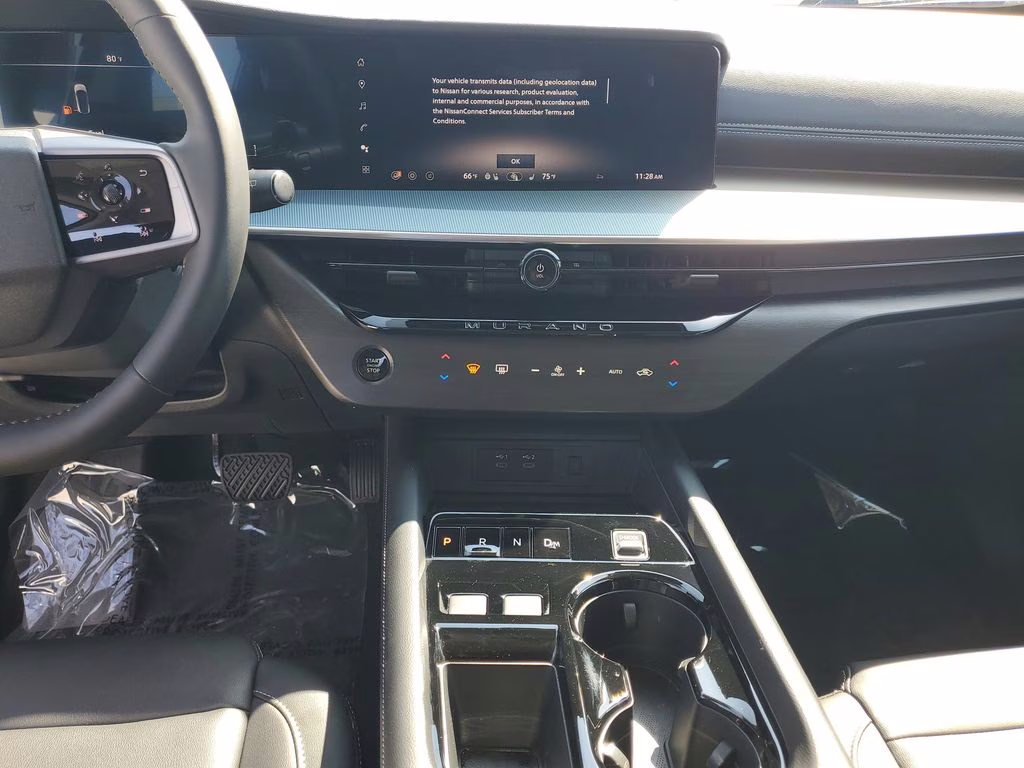 2025 Everest White Pearl Tricoat/Super Black Nissan Murano SL AWD SUV