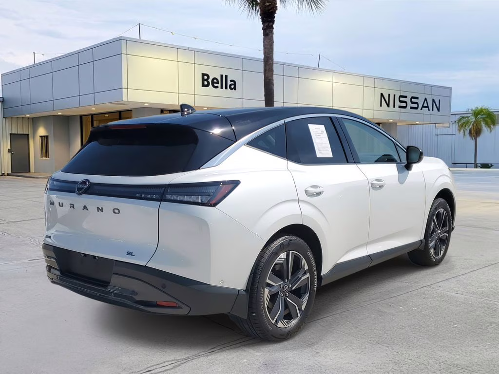 2025 Everest White Pearl Tricoat/Super Black Nissan Murano SL AWD SUV