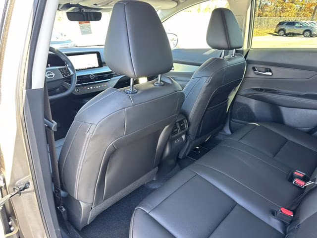 2026 Champagne Silver Metallic Nissan Murano SL AWD SUV