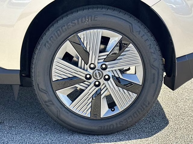 2026 Champagne Silver Metallic Nissan Murano SL AWD SUV