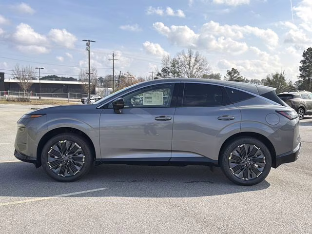2026 Gun Metallic Nissan Murano Platinum AWD SUV