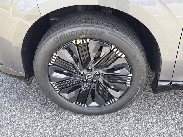 2026 Gun Metallic Nissan Murano Platinum AWD SUV