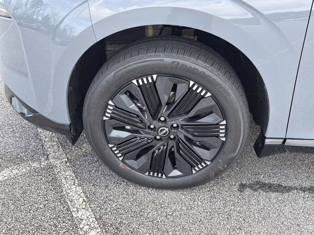 2026 Boulder Gray/Super Black Nissan Murano Platinum AWD SUV
