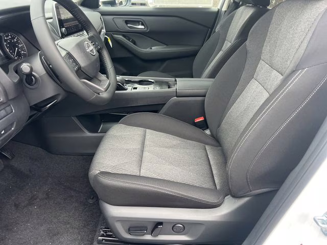 2026 Everest White Pearl Tricoat Nissan Rogue SV FWD SUV