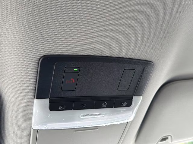 2025 Everest White Pearl Tricoat Nissan Pathfinder SV FWD SUV