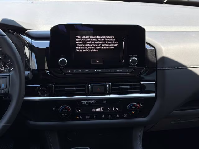 2025 Everest White Pearl Tricoat Nissan Pathfinder SV FWD SUV