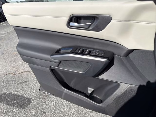 2026 Gun Metallic Nissan Pathfinder SL FWD SUV
