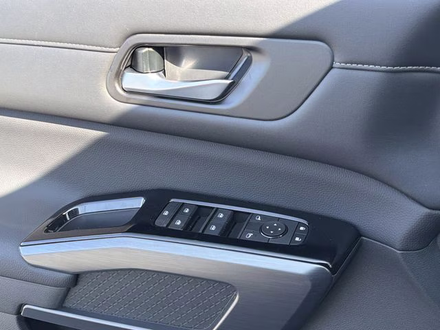 2026 Gun Metallic Nissan Pathfinder SL FWD SUV
