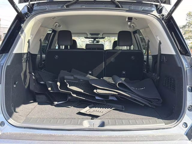 2026 Gun Metallic Nissan Pathfinder SL FWD SUV