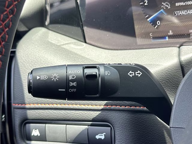 2025 Aspen White Tricoat/Super Black Nissan Armada PRO-4X 4X4 SUV