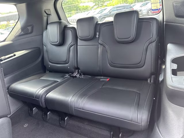 2025 Aspen White Tricoat/Super Black Nissan Armada PRO-4X 4X4 SUV