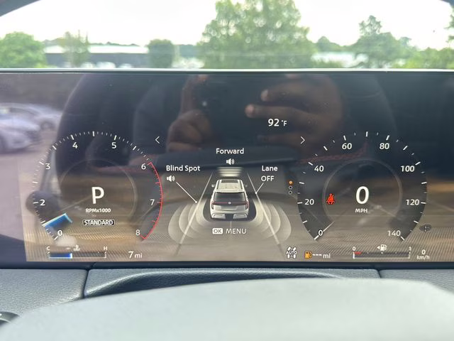 2025 Aspen White Tricoat/Super Black Nissan Armada PRO-4X 4X4 SUV