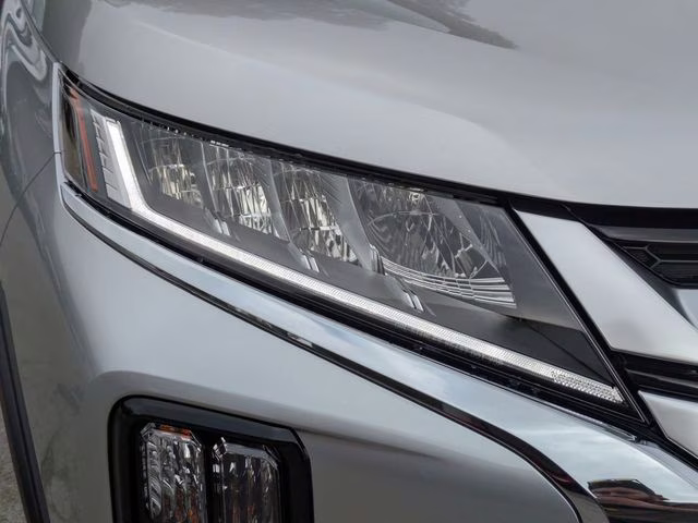 2026 Alloy Silver Metallic Mitsubishi Outlander Sport 2.0 SE 4X4 SUV