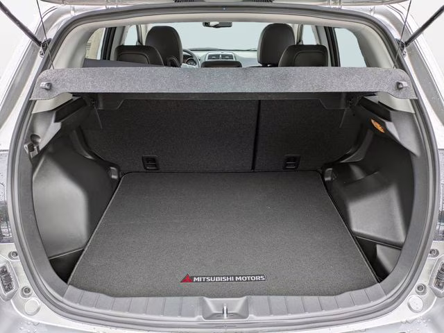 2026 Alloy Silver Metallic Mitsubishi Outlander Sport 2.0 SE 4X4 SUV