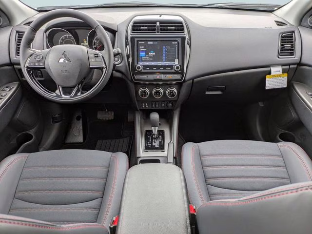 2026 Alloy Silver Metallic Mitsubishi Outlander Sport 2.0 SE 4X4 SUV