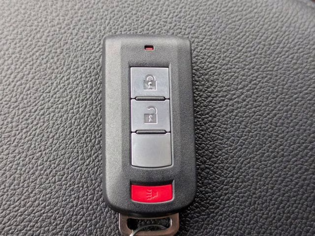 2026 Alloy Silver Metallic Mitsubishi Outlander Sport 2.0 SE 4X4 SUV