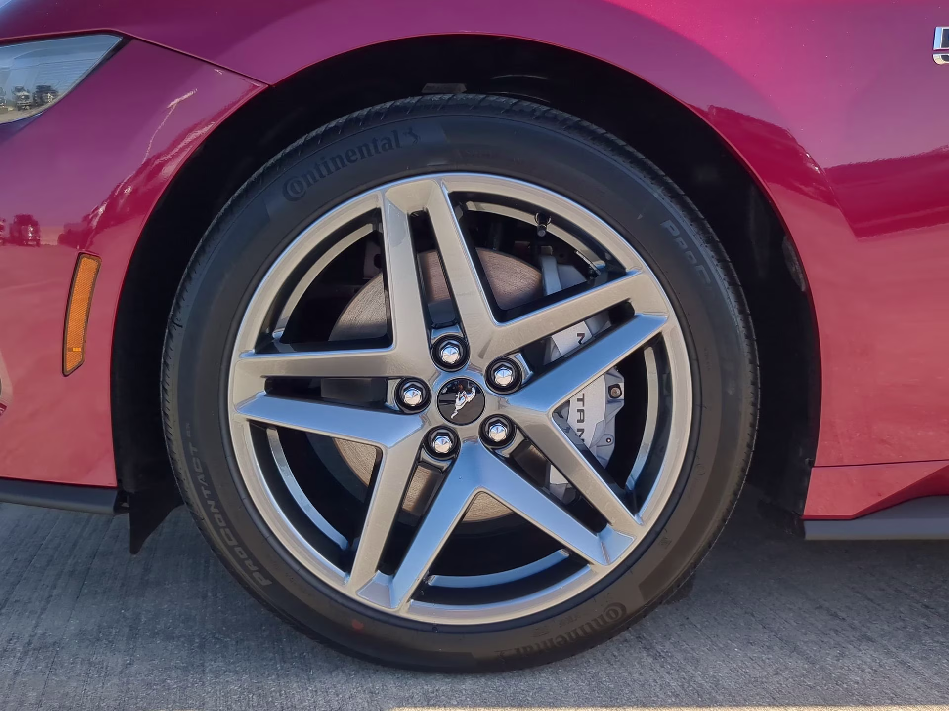 2026 Molten Magenta Metallic Tinted Clearcoat Ford Mustang GT Premium RWD Coupe