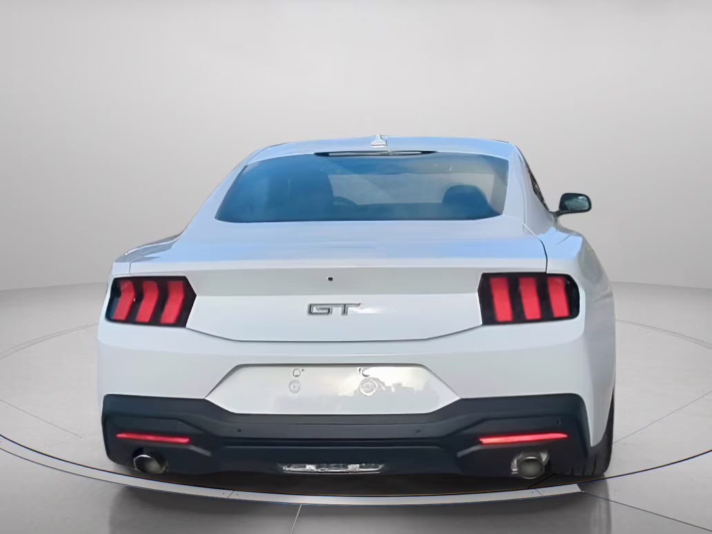 2026 Oxford White Ford Mustang GT RWD Coupe