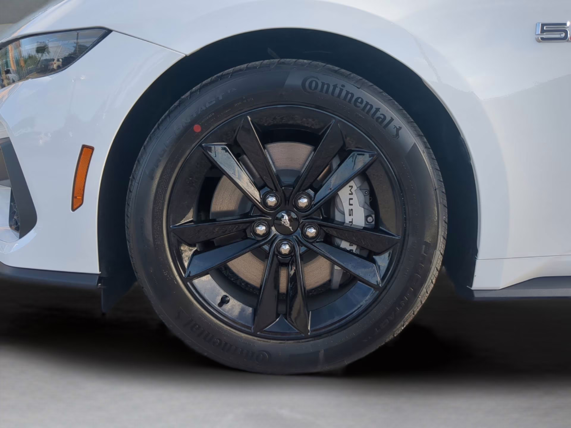 2026 Oxford White Ford Mustang GT RWD Coupe