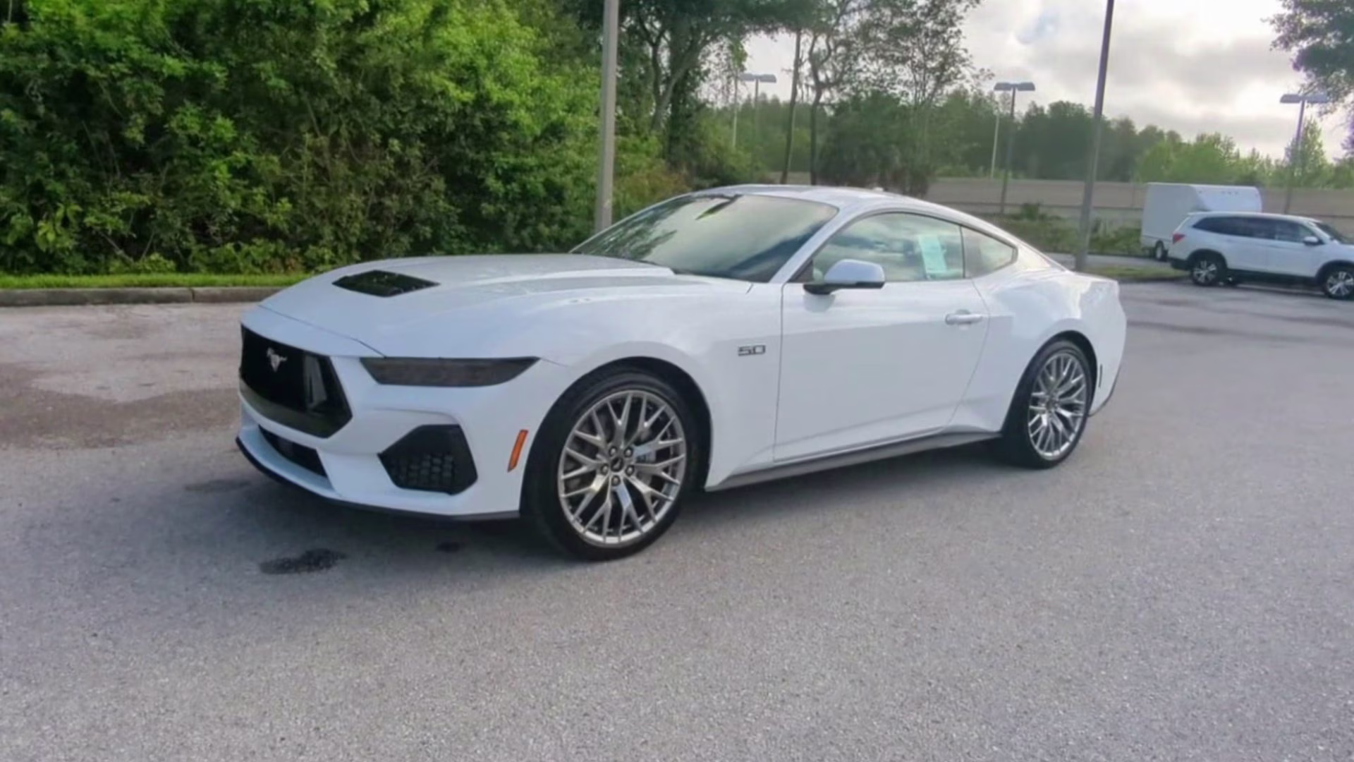 2026 Oxford White Ford Mustang GT RWD Coupe