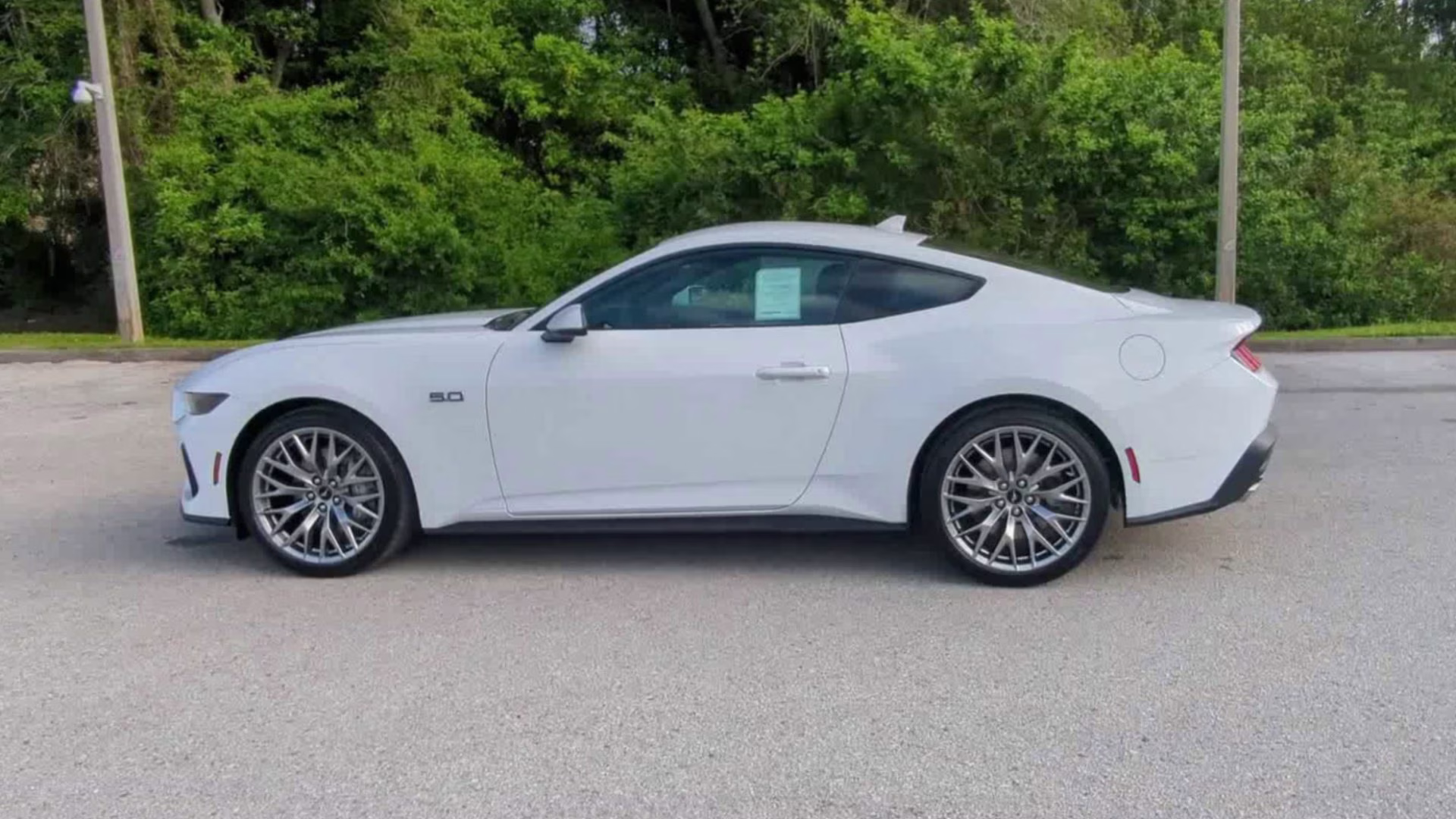 2026 Oxford White Ford Mustang GT RWD Coupe