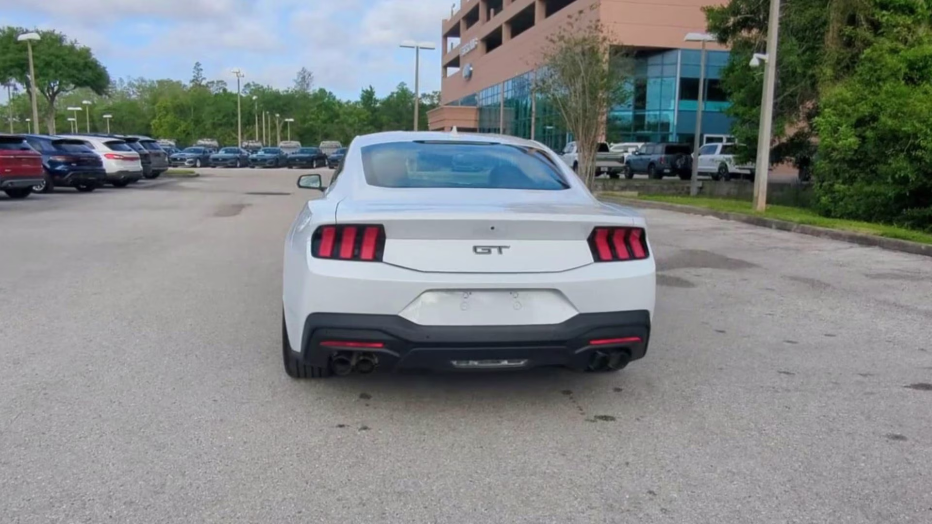 2026 Oxford White Ford Mustang GT RWD Coupe