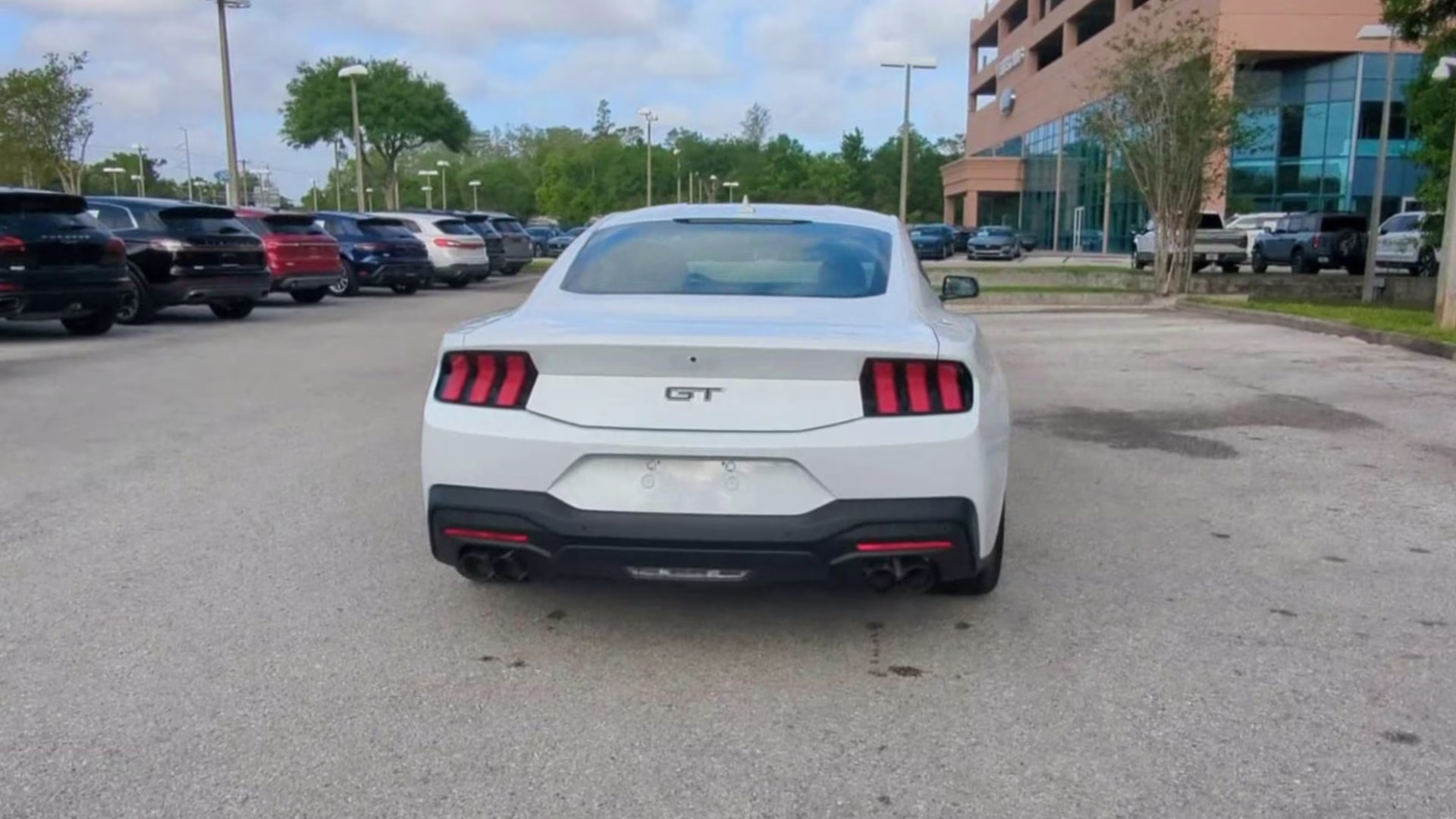 2026 Oxford White Ford Mustang GT RWD Coupe
