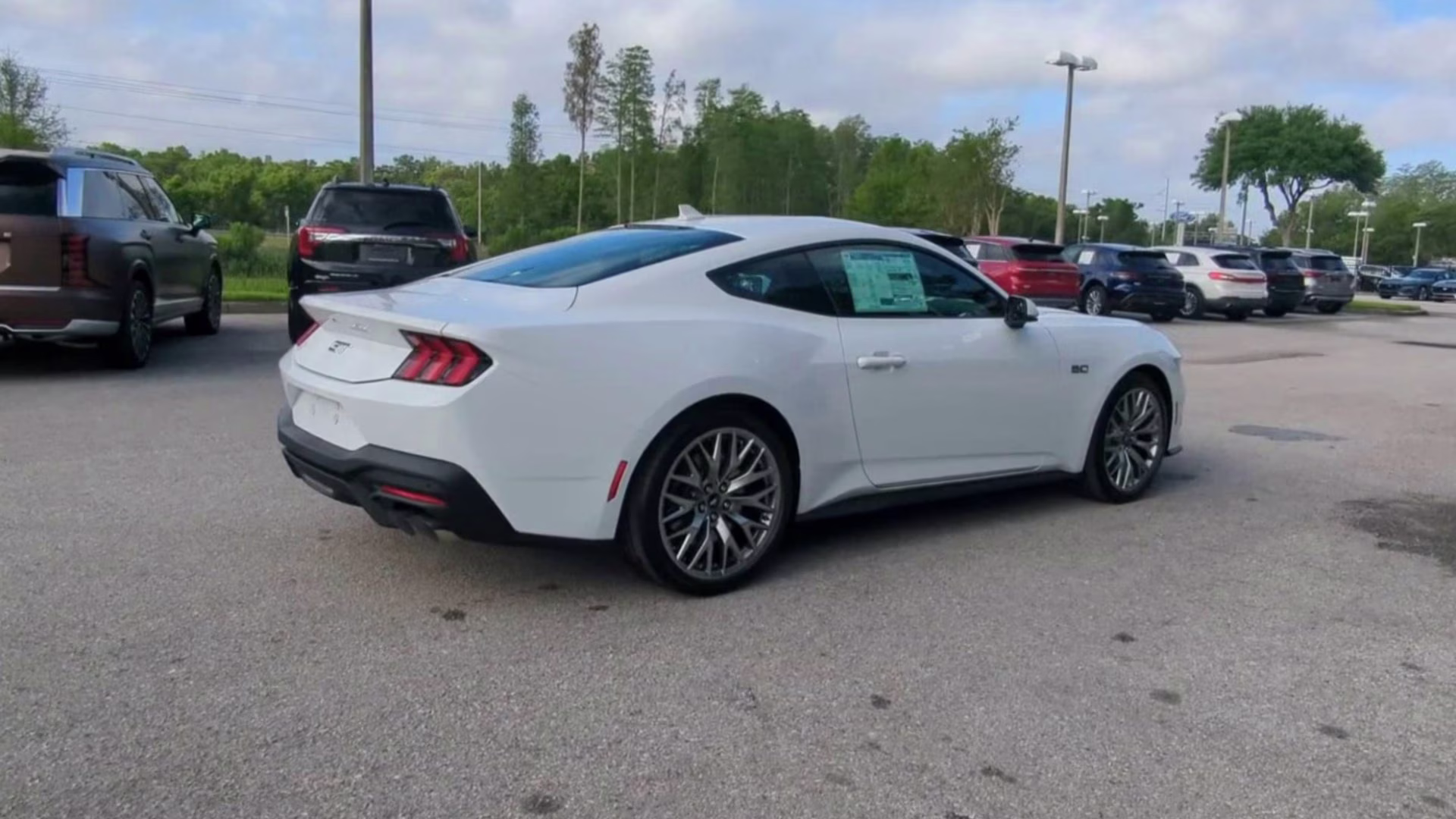 2026 Oxford White Ford Mustang GT RWD Coupe