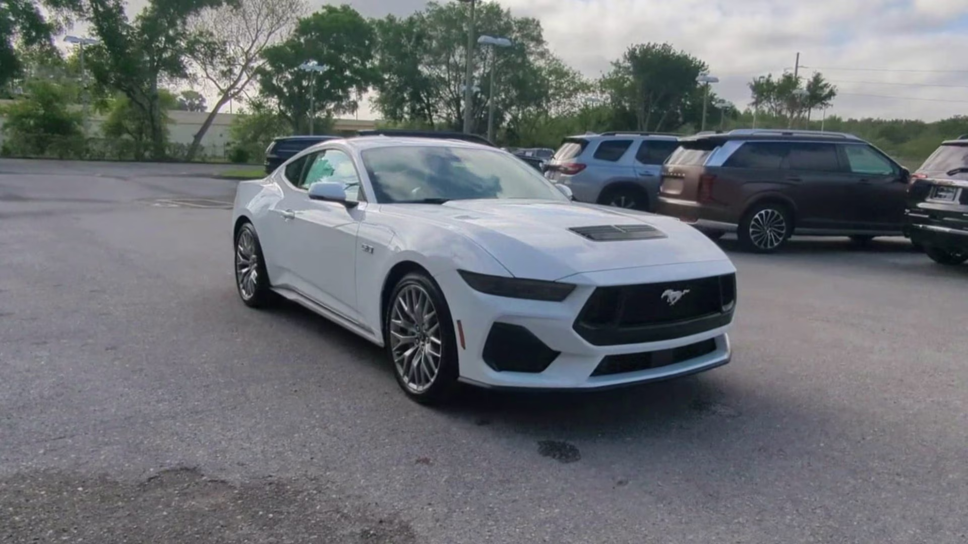 2026 Oxford White Ford Mustang GT RWD Coupe