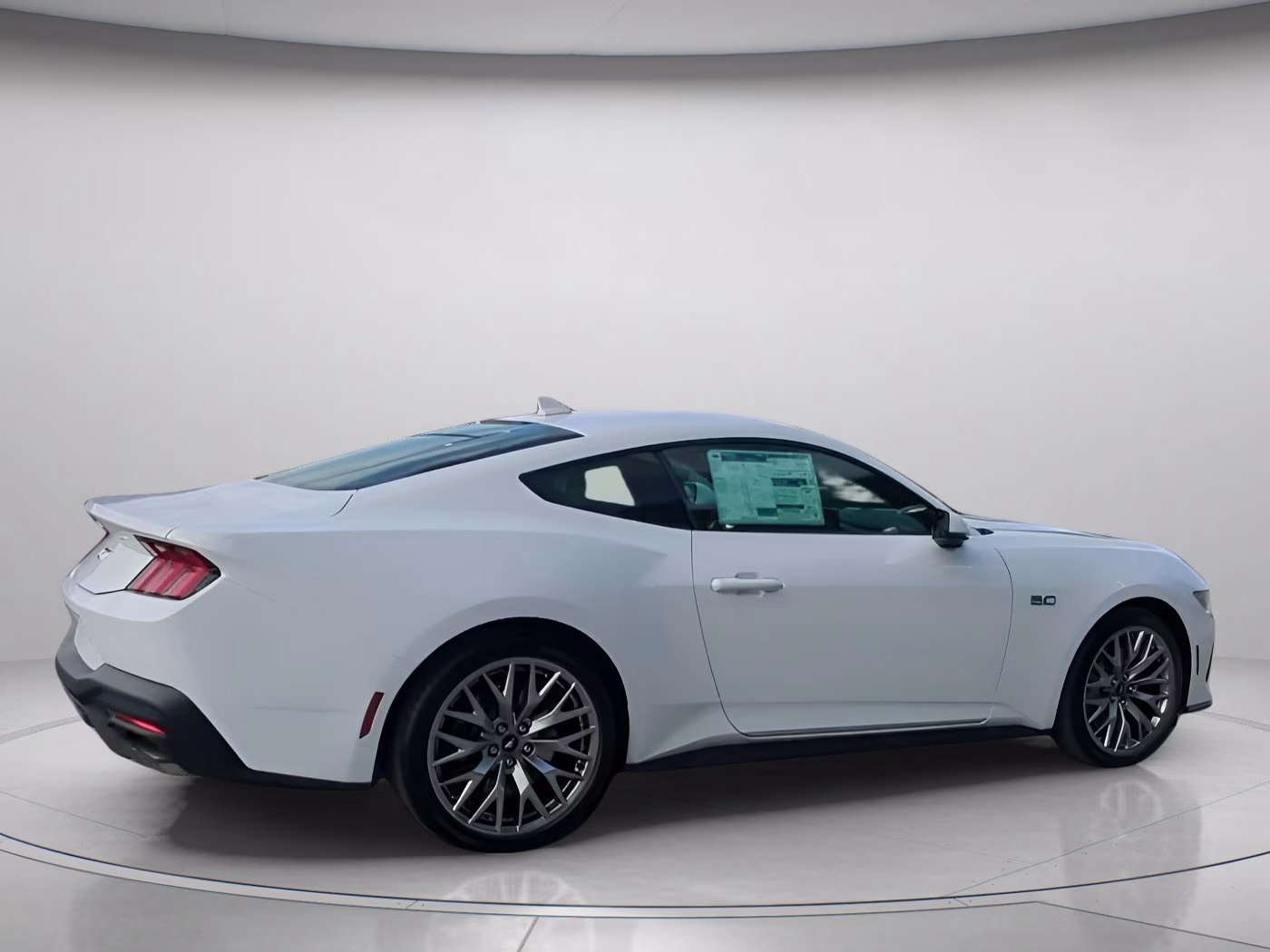 2026 Oxford White Ford Mustang GT RWD Coupe