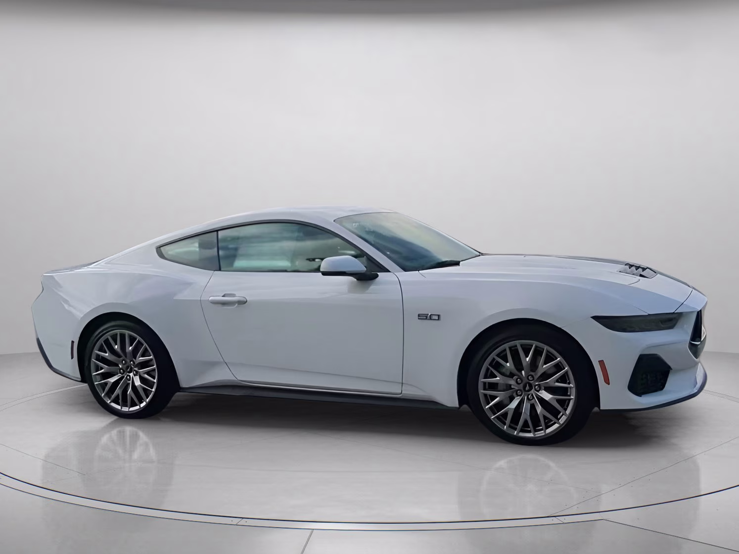 2026 Oxford White Ford Mustang GT RWD Coupe