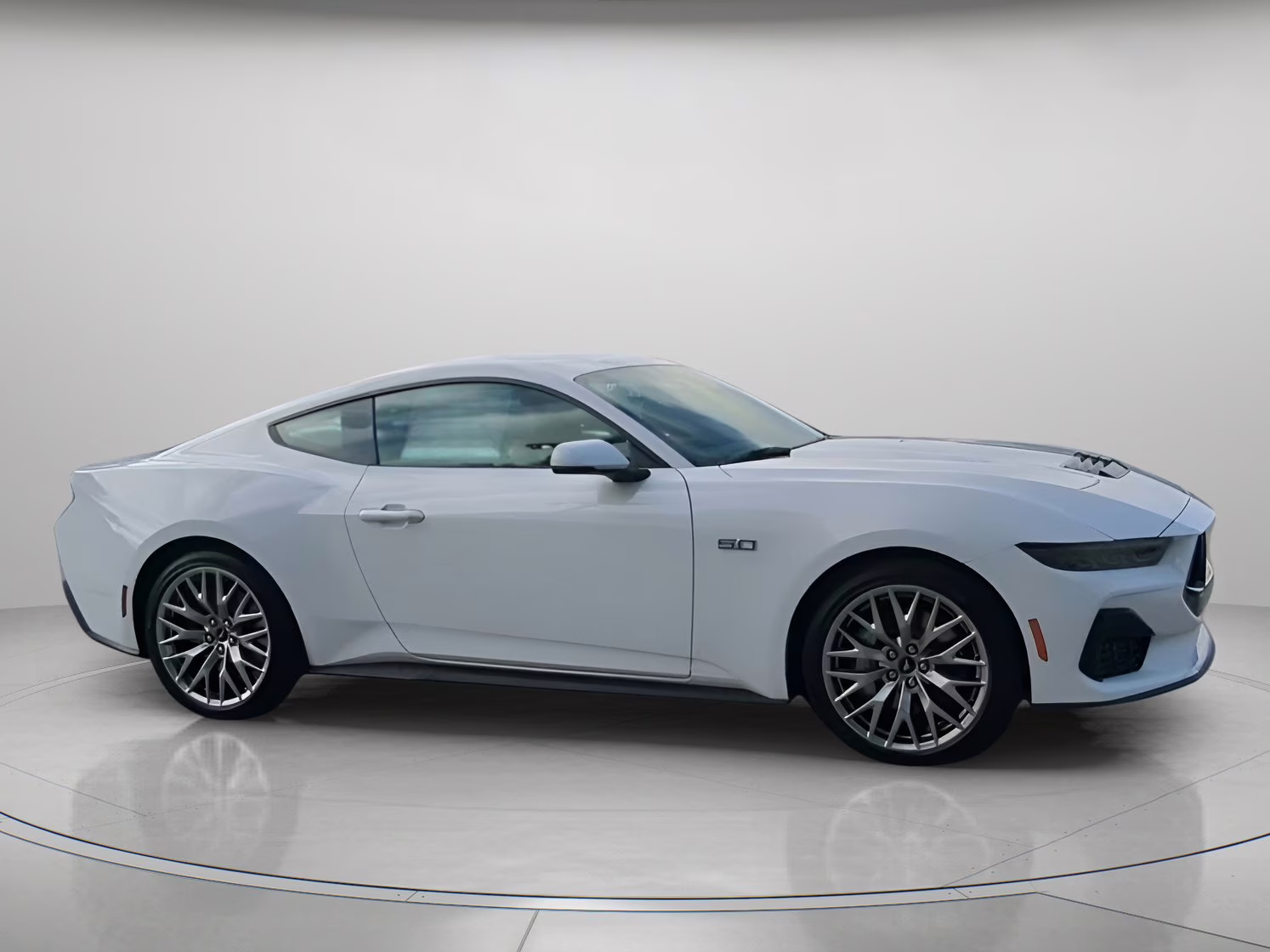 2026 Oxford White Ford Mustang GT RWD Coupe