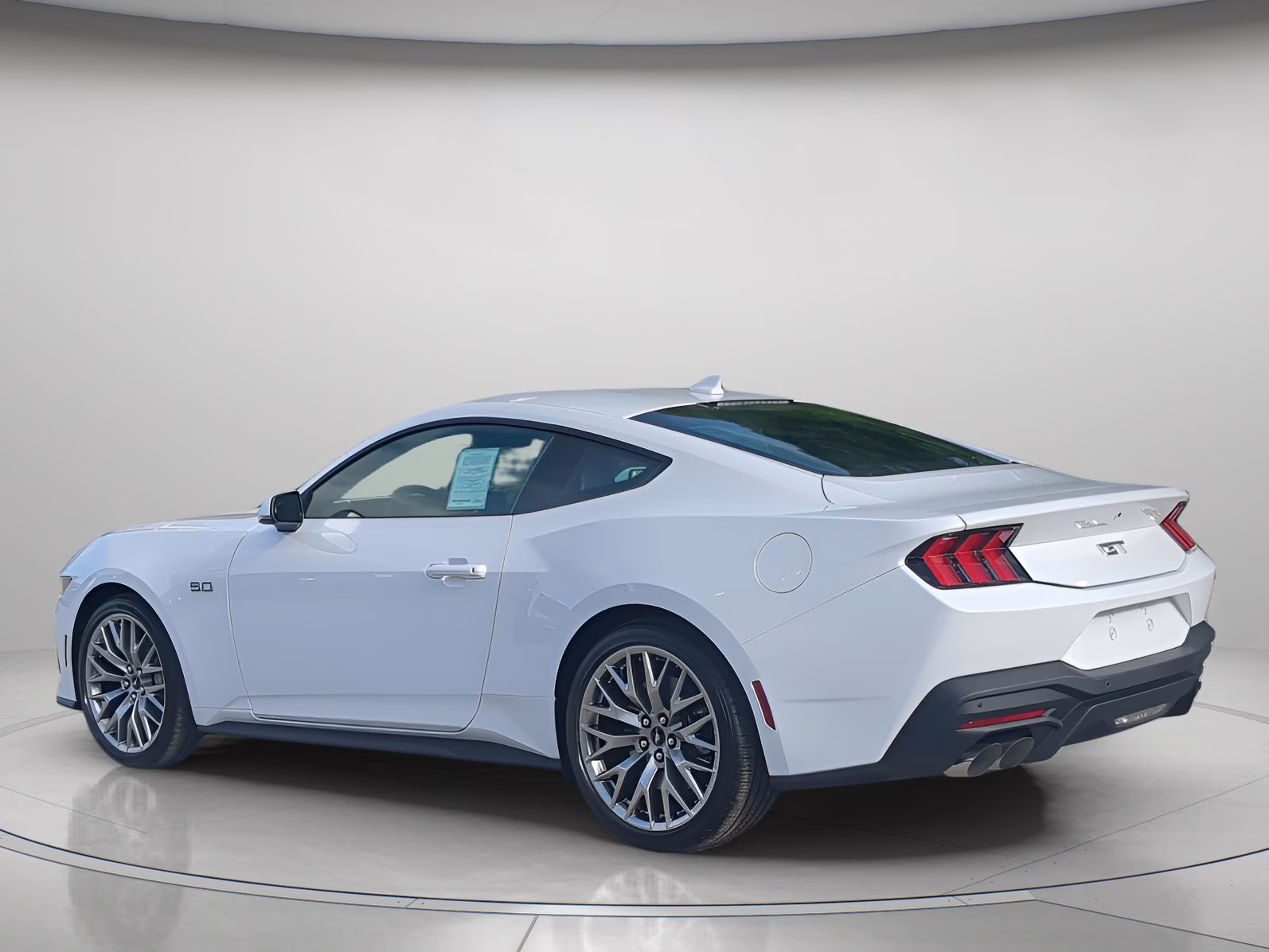 2026 Oxford White Ford Mustang GT RWD Coupe
