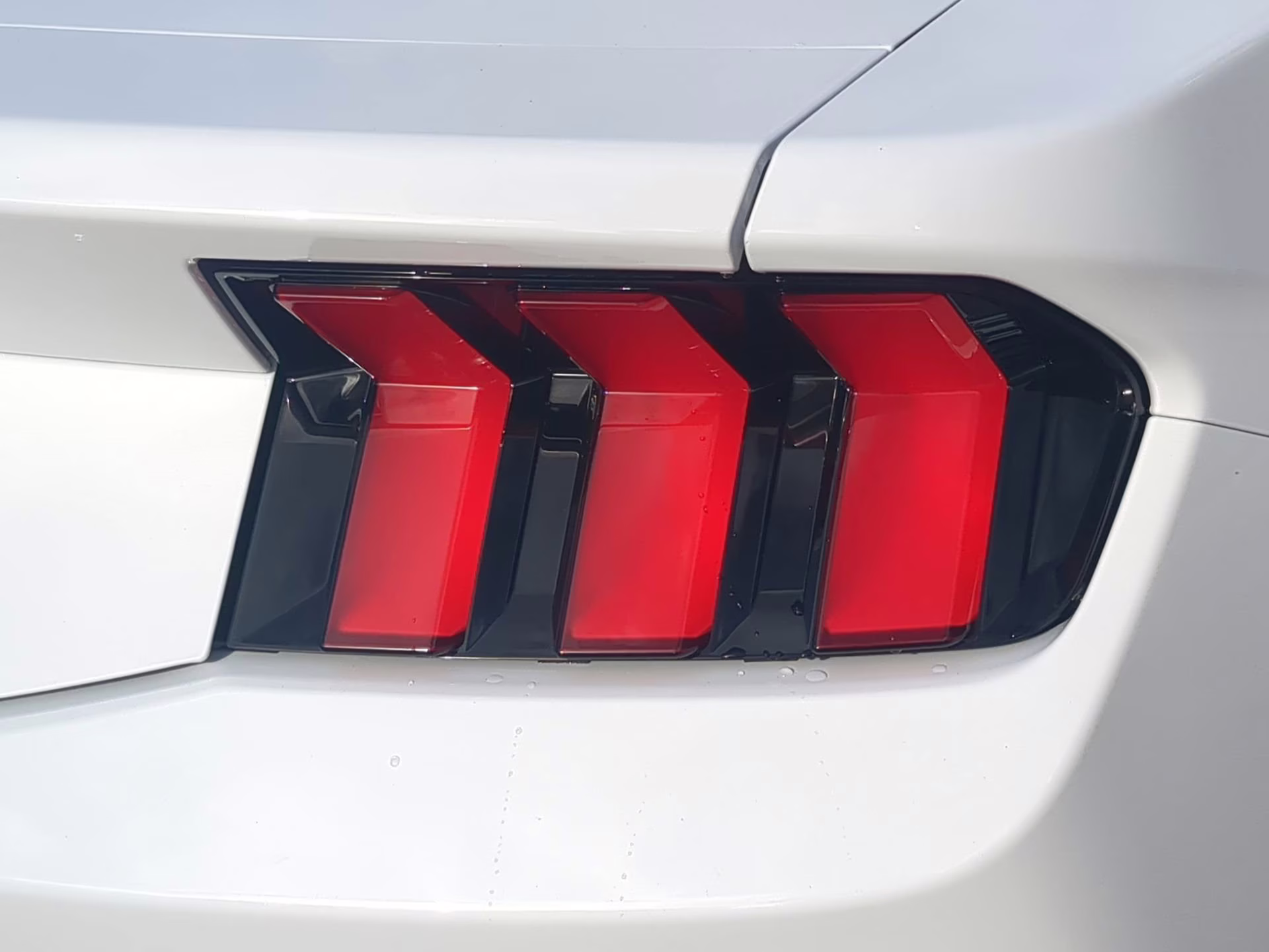 2026 Oxford White Ford Mustang GT RWD Coupe