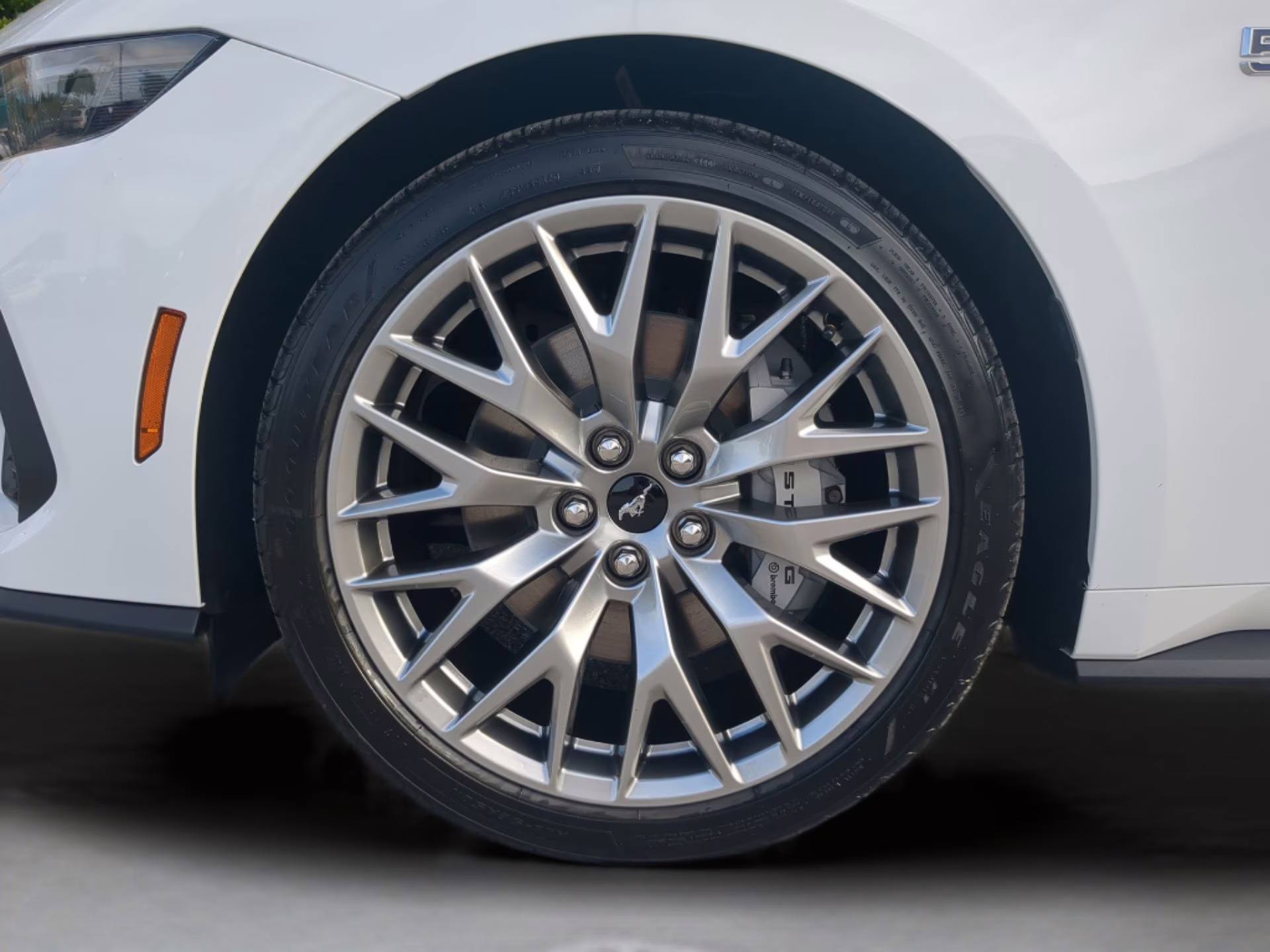2026 Oxford White Ford Mustang GT RWD Coupe
