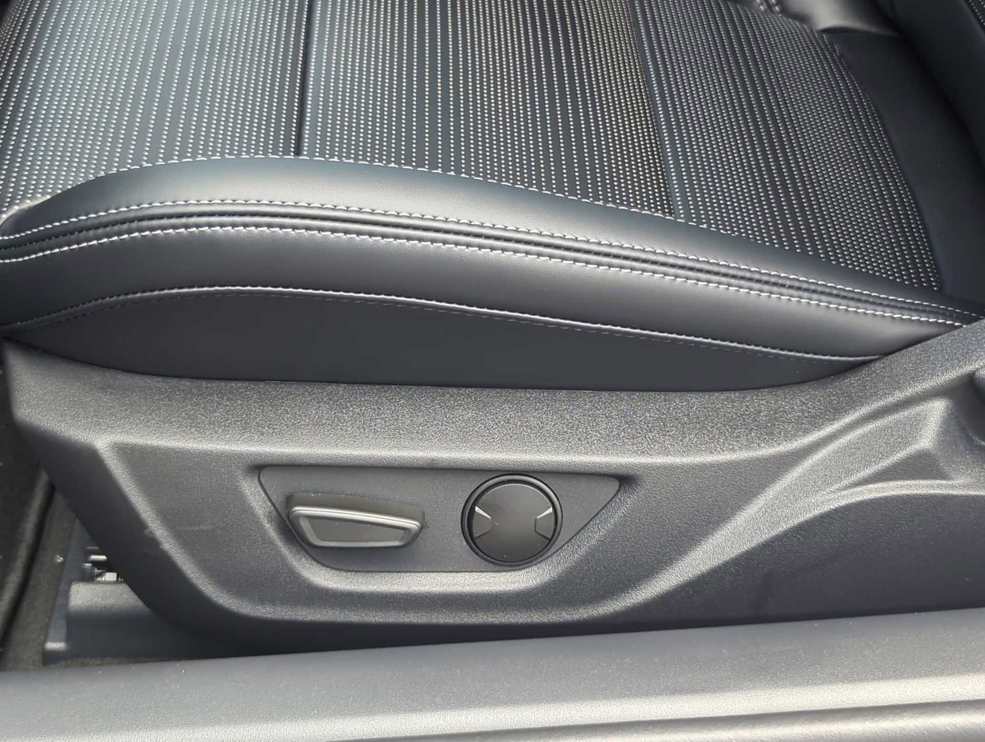 2026 Vapor Blue Metallic Ford Mustang GT Premium RWD Coupe