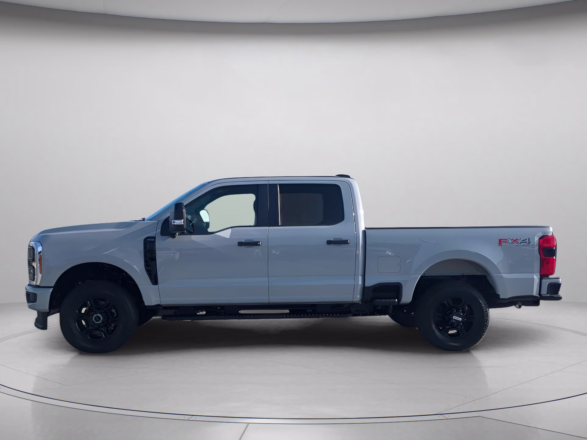 2026 Avalanche Ford Super Duty F-250 SRW XL Crew Cab Pickup 4X4 Truck